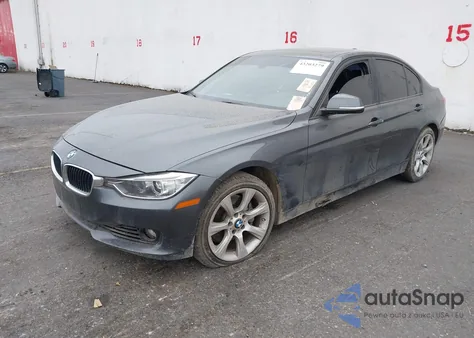 2013 BMW 335 Xi z USA, uszkodzony, nr VIN WBA3B9C59DF585194